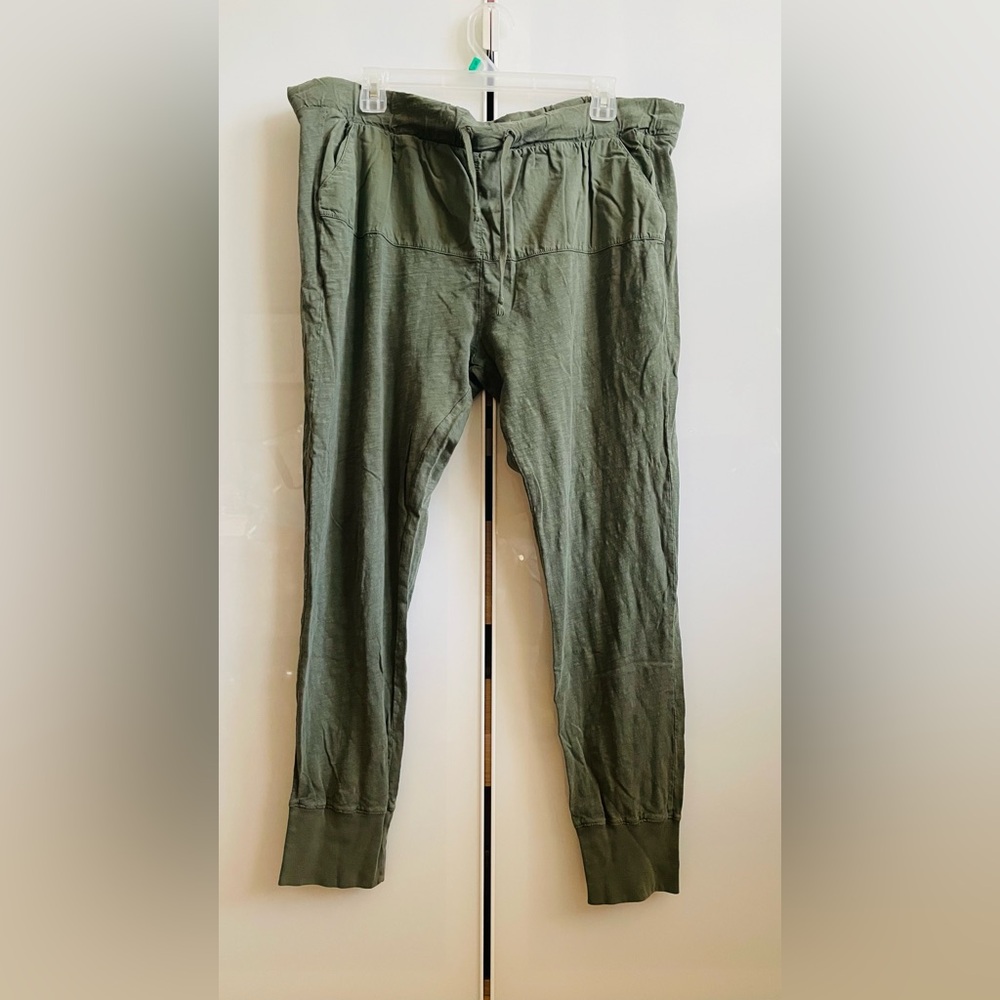 ZARA army green pants size L Olive Green